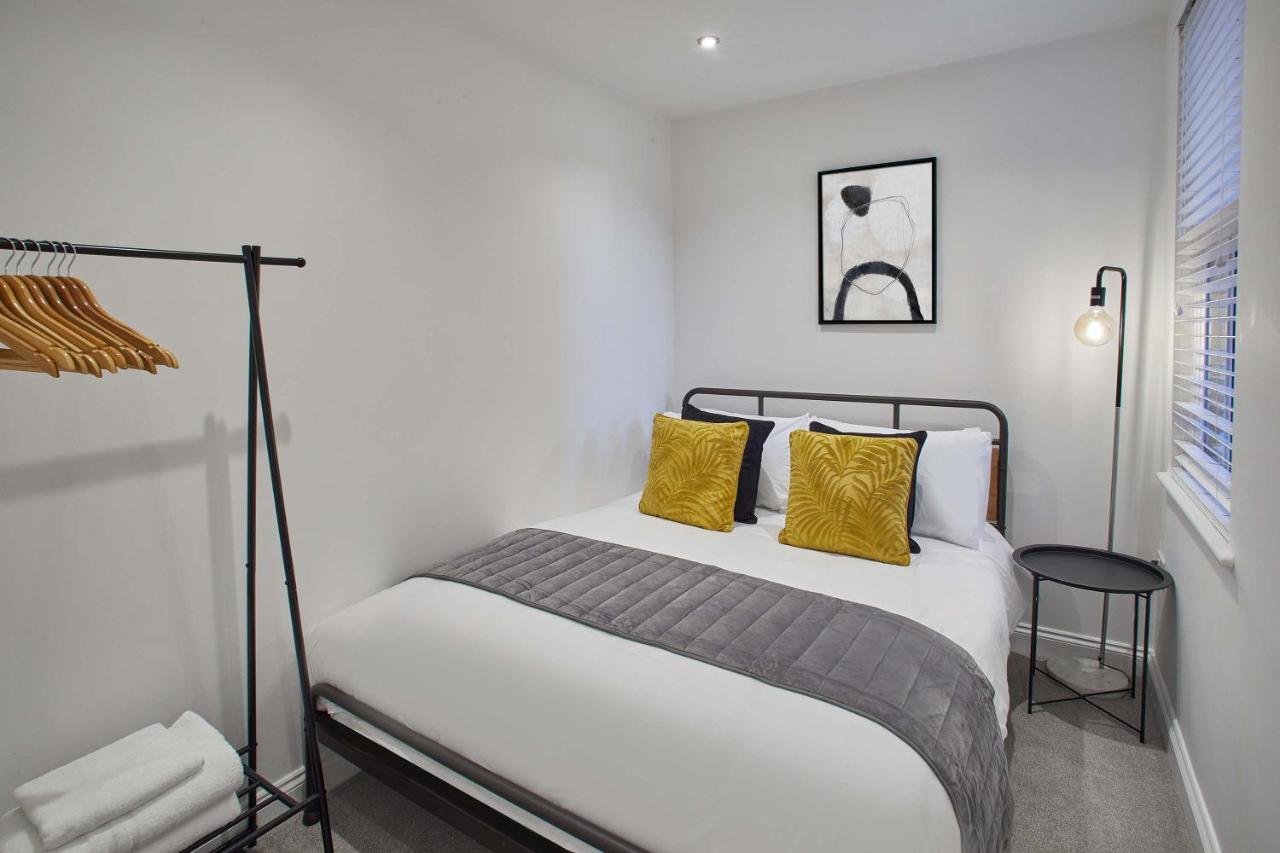 Host & Stay - Apartment One, Hudsons Yard House Уитби Экстерьер фото