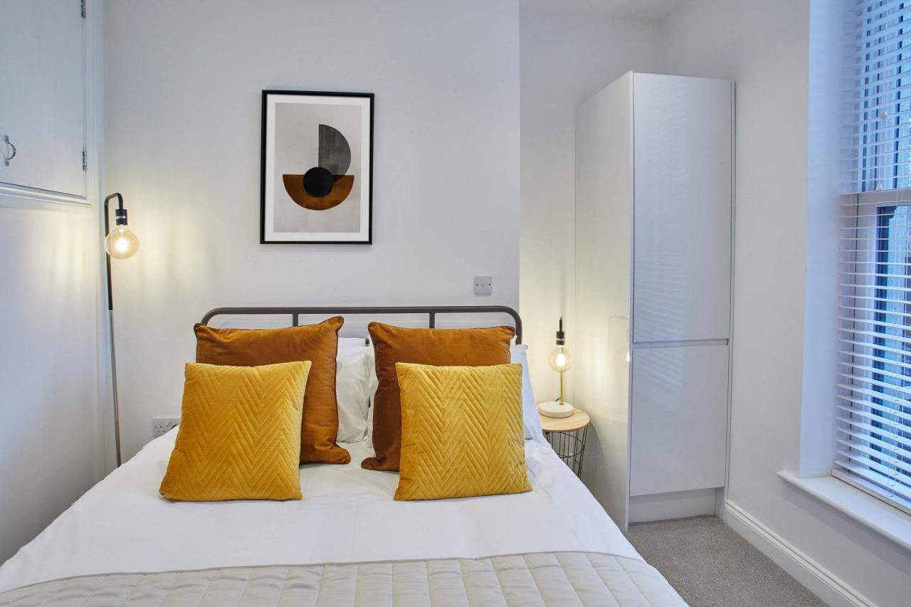 Host & Stay - Apartment One, Hudsons Yard House Уитби Экстерьер фото