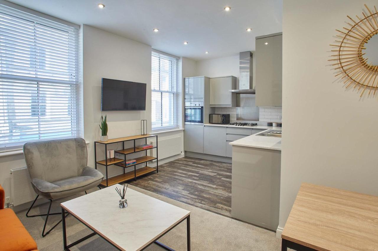 Host & Stay - Apartment One, Hudsons Yard House Уитби Экстерьер фото